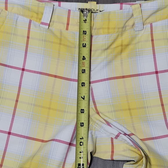 Nike Dri Fit Golf Bermuda Plaid Shorts - Picture 6 of 11